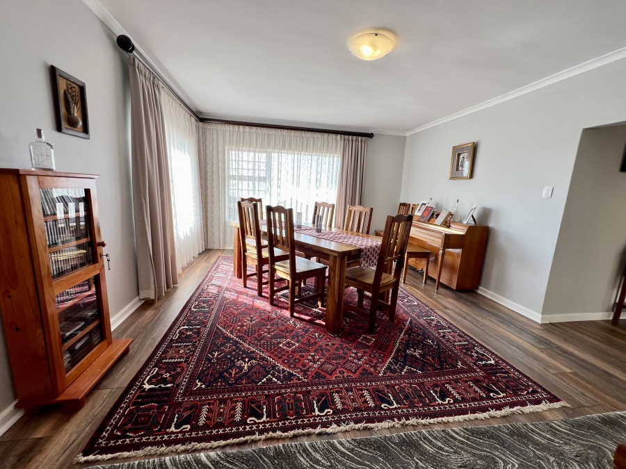 3 Bedroom Property for Sale in Wavecrest Eastern Cape